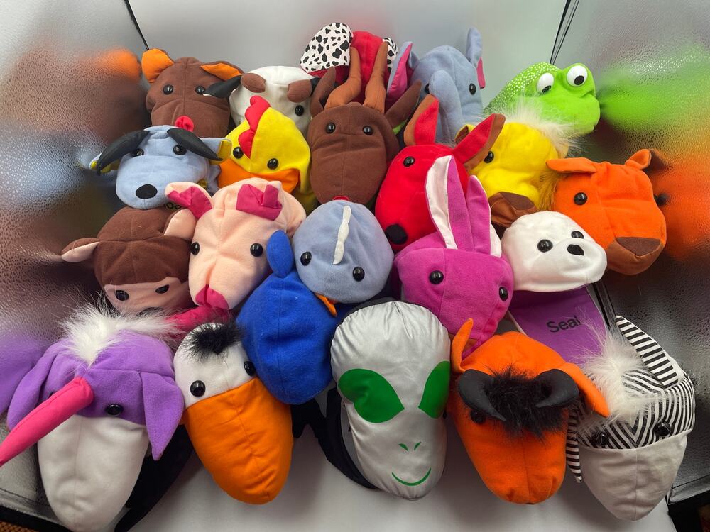 FAO Schwarz LOT of 22 Animal Alphabet Hand Puppets